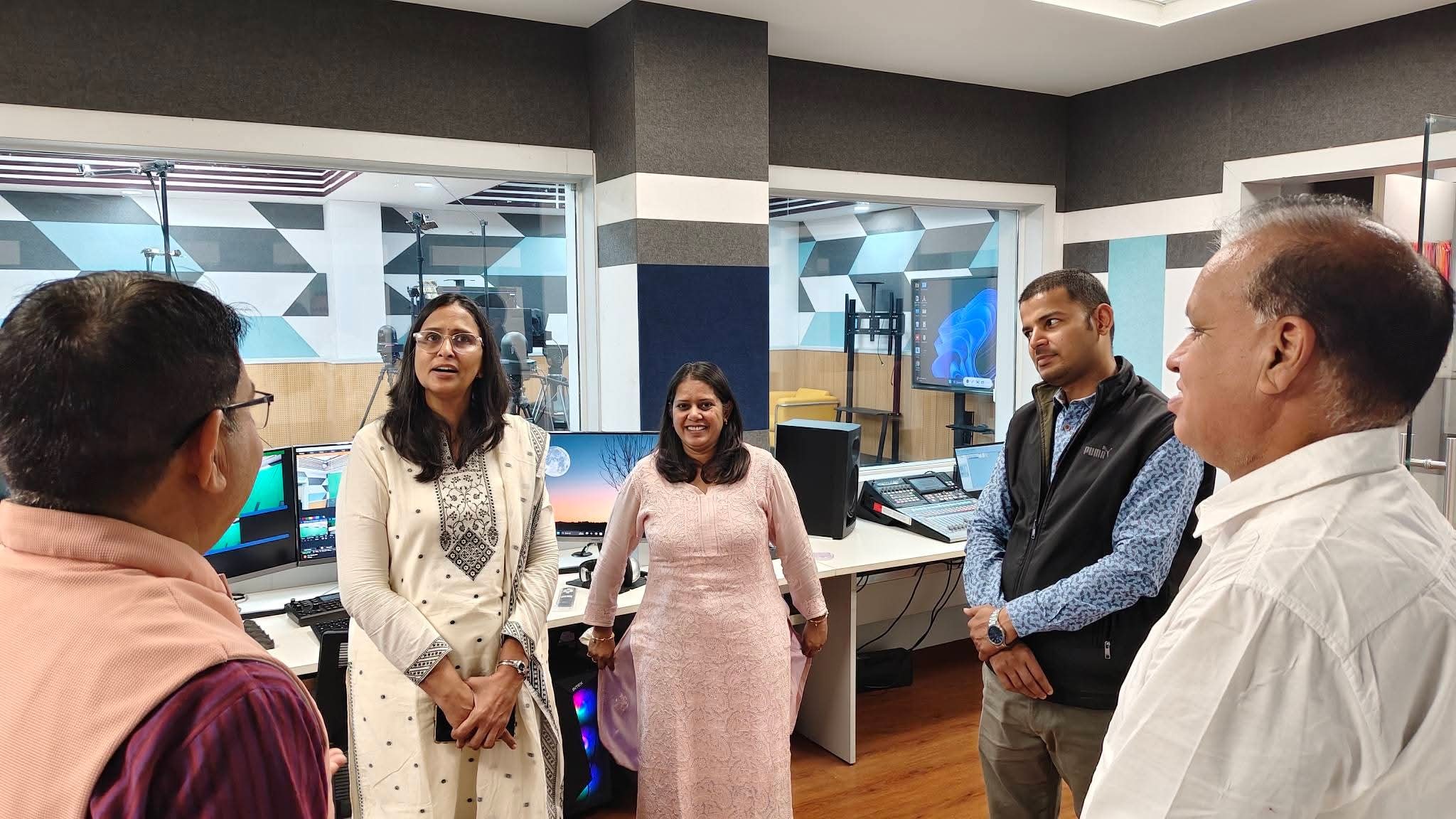 अवलोकन स्टूडियो 